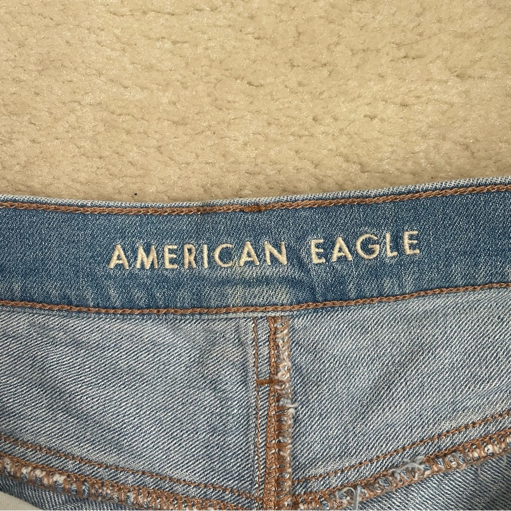 American Eagle Highest Rise 90s Boyfriend Short - Picture 4 of 6